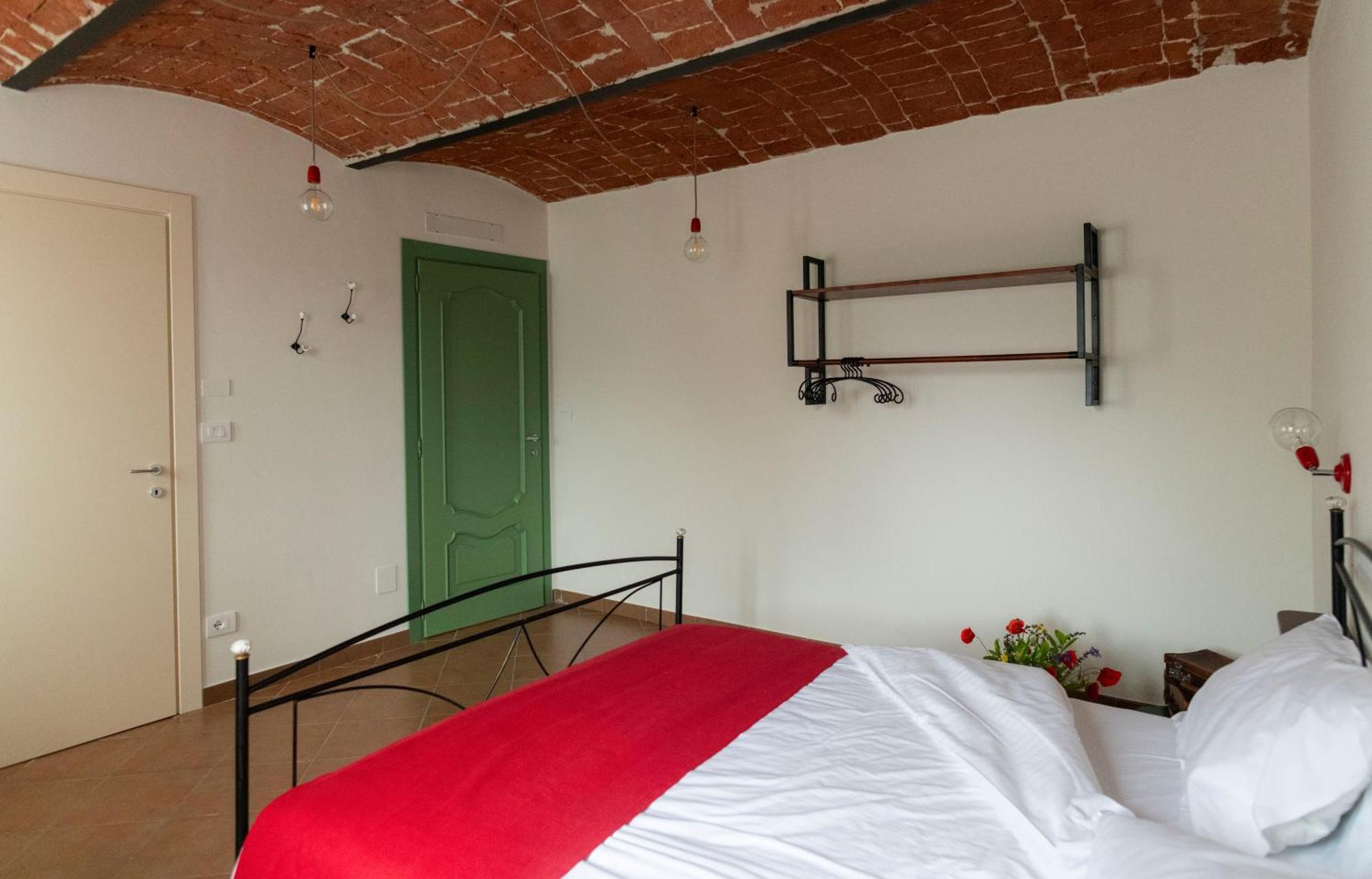 San Damiano dʼAsti Ca' Nadin Agriturismo מראה חיצוני תמונה